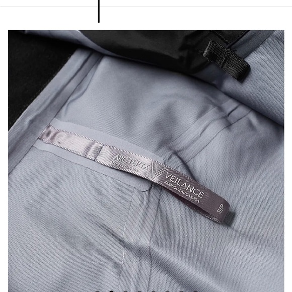 Brand new Veilance Arris jacket size small men. - Picture 4 of 8